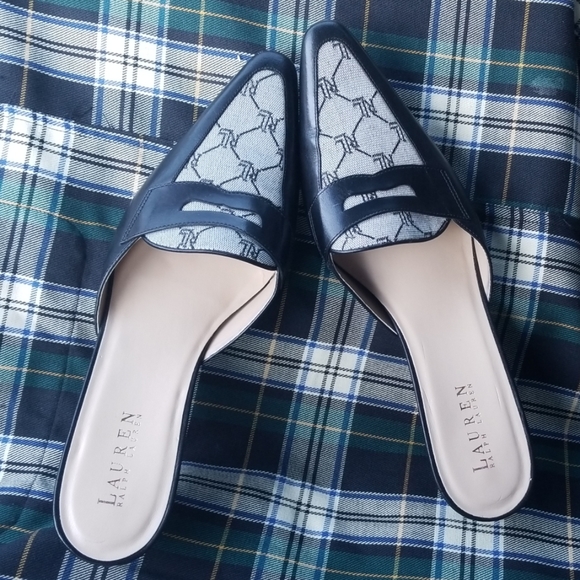 ralph lauren kitten heels